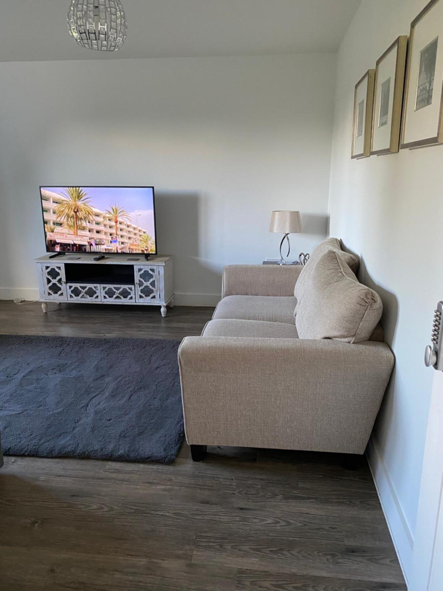 4 Freelands Gate, Witney, Oxfordshire Villa ภายนอก รูปภาพ