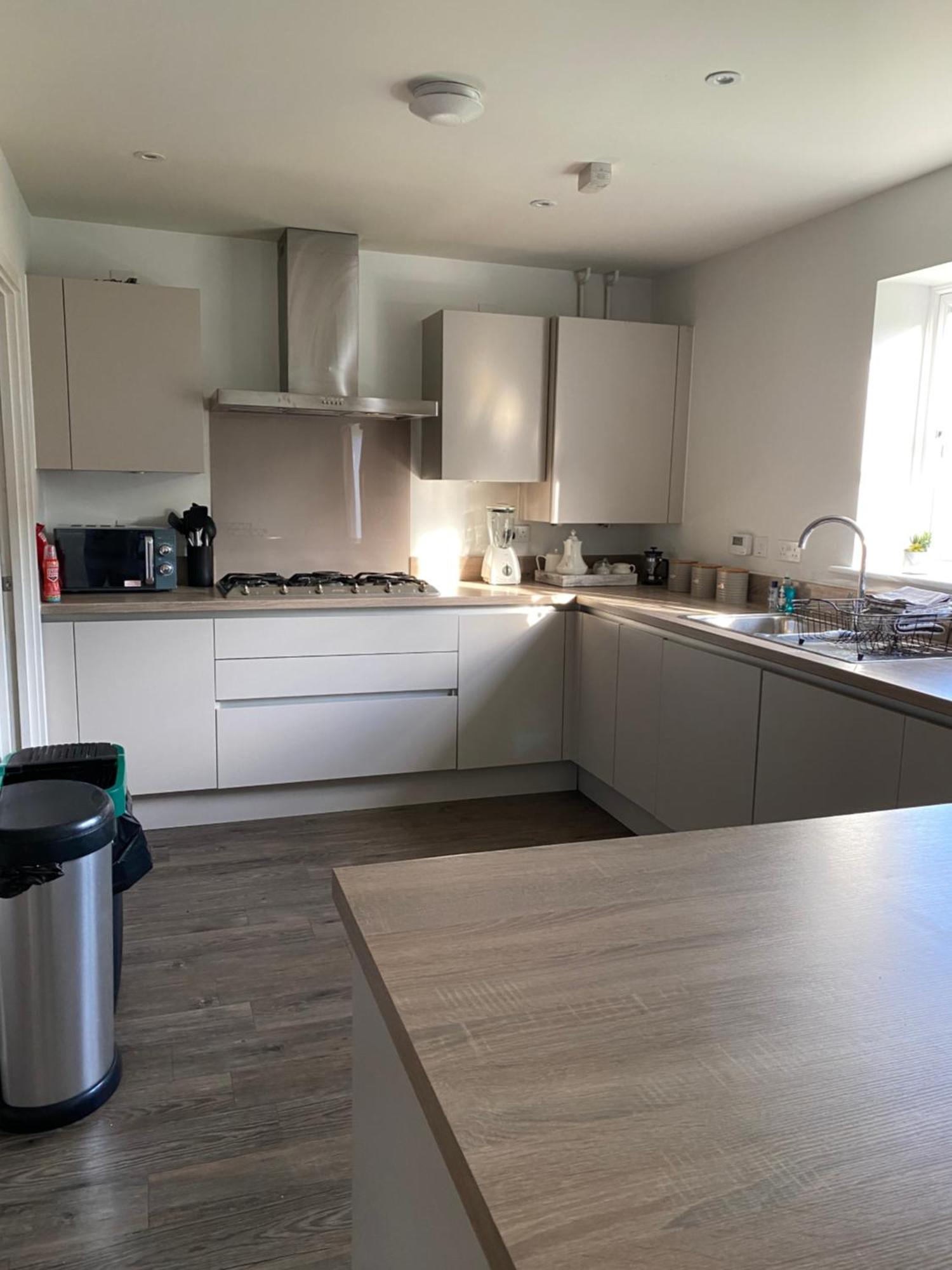 4 Freelands Gate, Witney, Oxfordshire Villa ภายนอก รูปภาพ