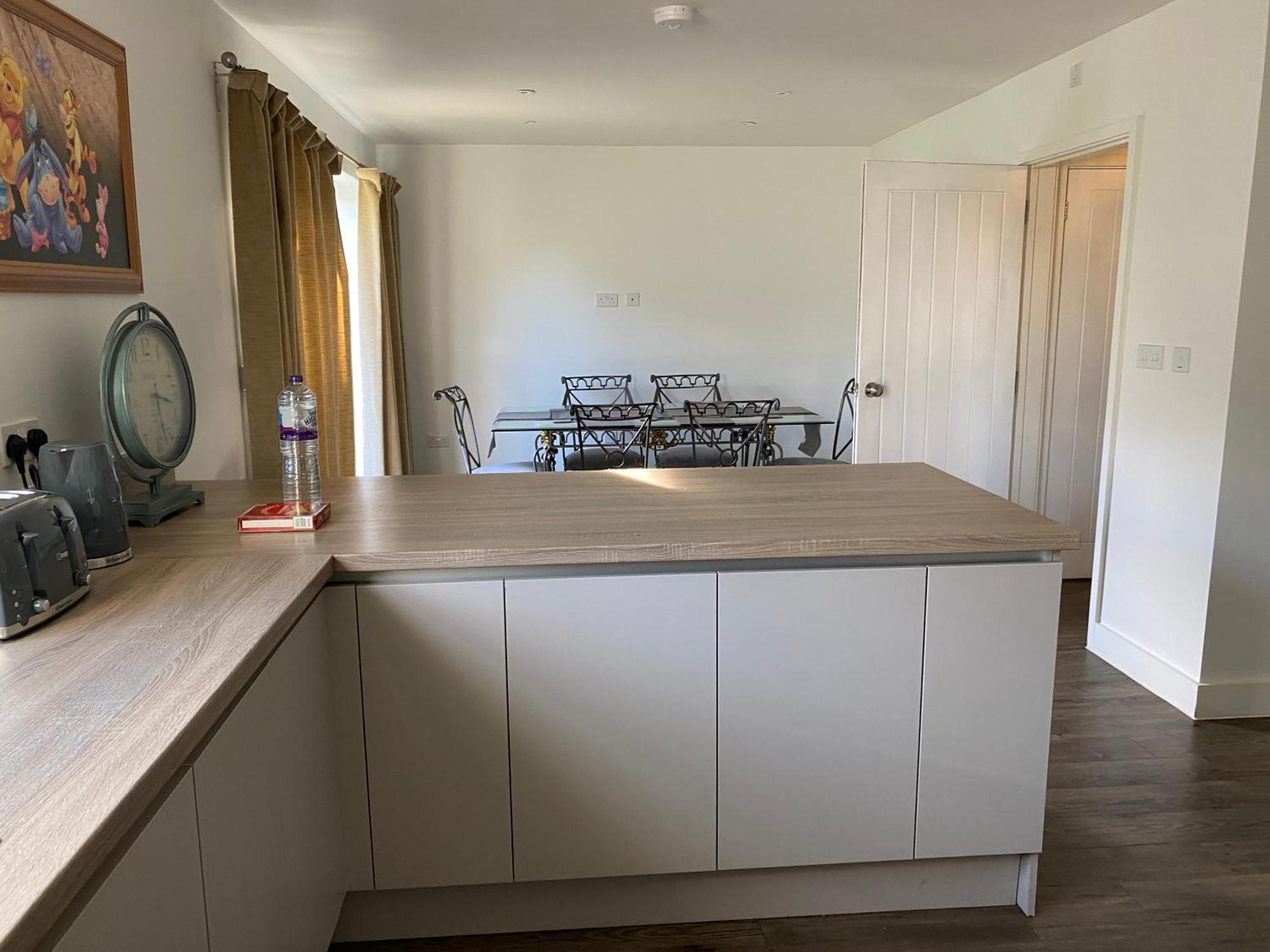 4 Freelands Gate, Witney, Oxfordshire Villa ภายนอก รูปภาพ